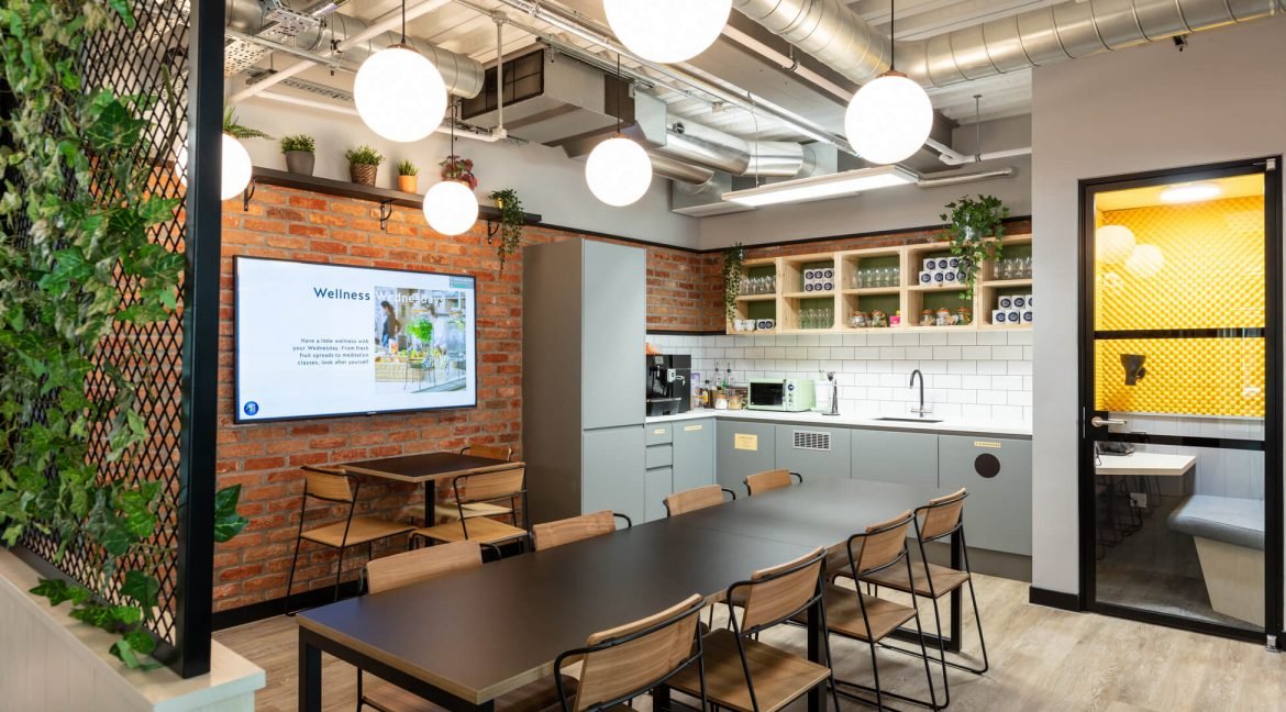 33 Foley Street_Kitchen Break out