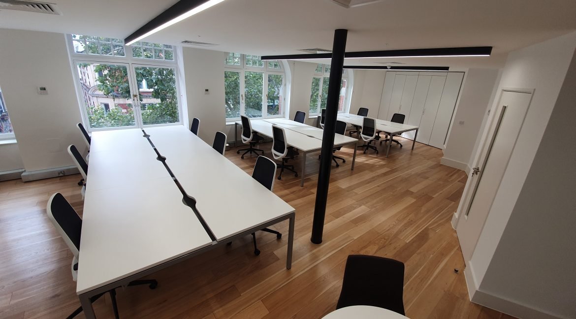 120 Charing Cross Road - Desks