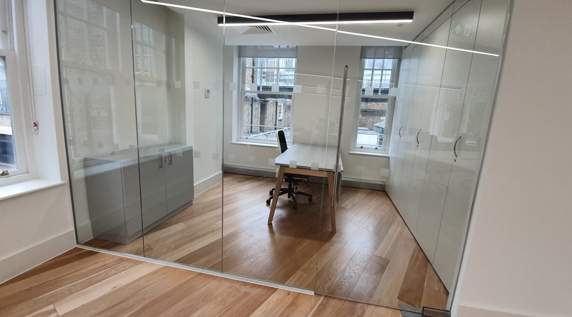 120 Charing Cross Road - Meeting room
