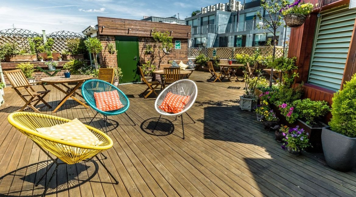 2 Bath Place outdoor space