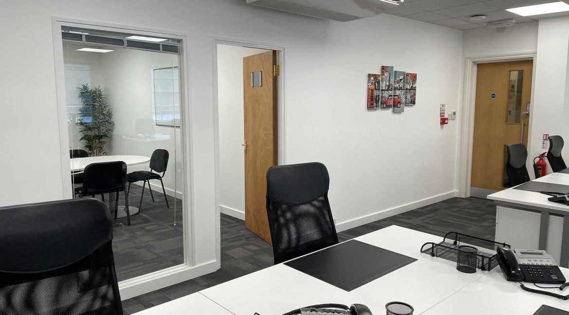 2 Bath Place private meeting room