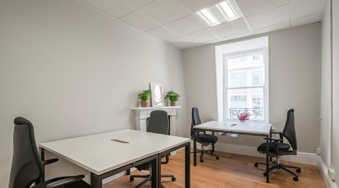 53 Duke St - 4 desk office