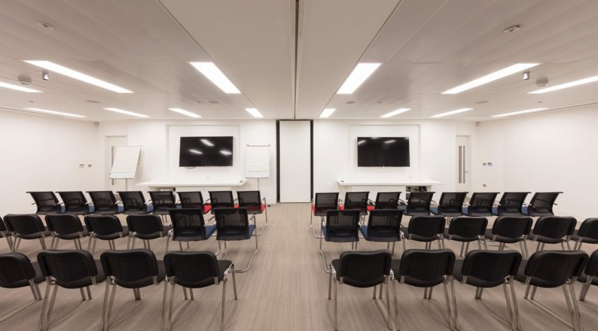 1 Paris Garden conference room