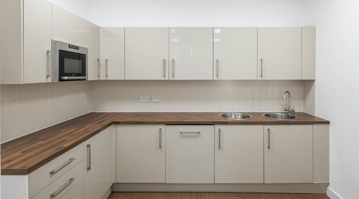 Office-Space-In-Fitzrovia-50-Eastcastle-Street-Suite-150-Kitchen