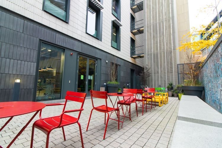 22 Lavington Street Courtyard
