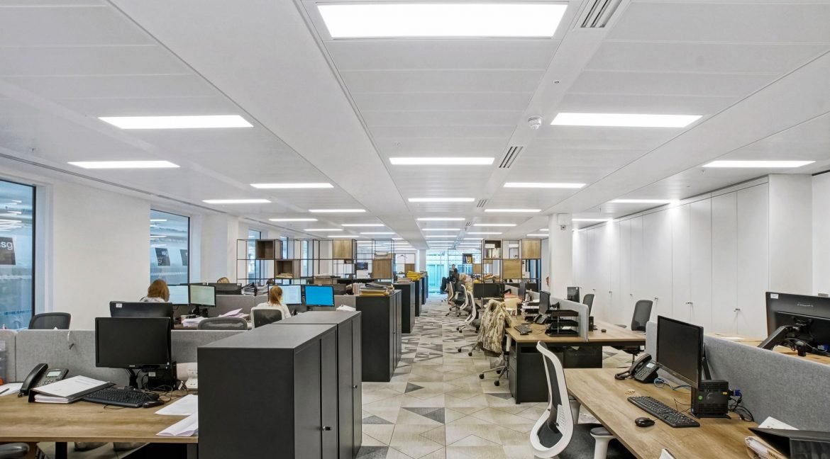 20 St Andrew Street open plan office space