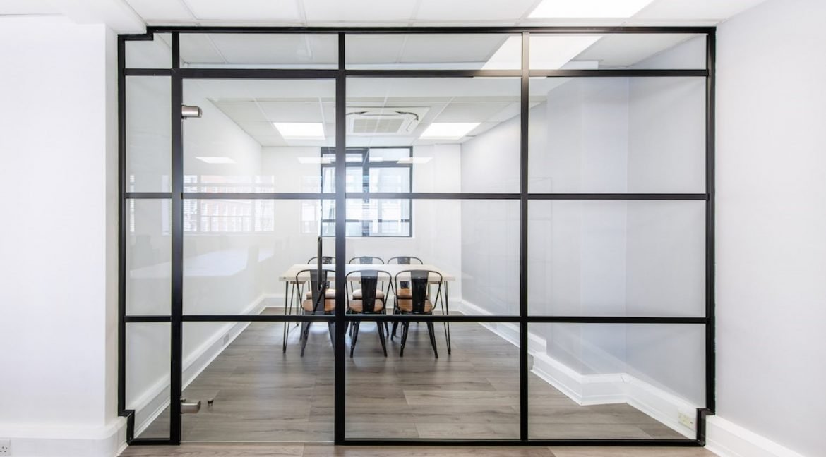 129 Oxford Street meeting room