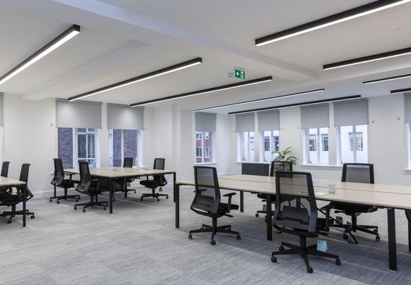 High Holborn desks2