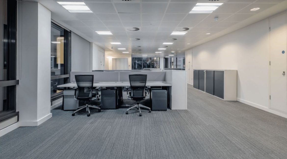 4 St Dunstans Hill open plan office2