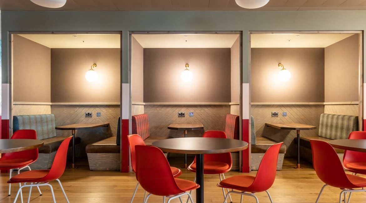 Aldgate Tower kitchen2