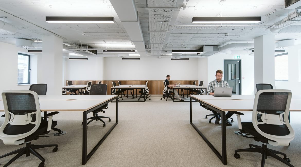 222 Bishopsgate private office