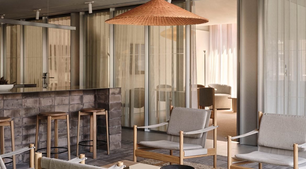 Chancery House gallery lounge