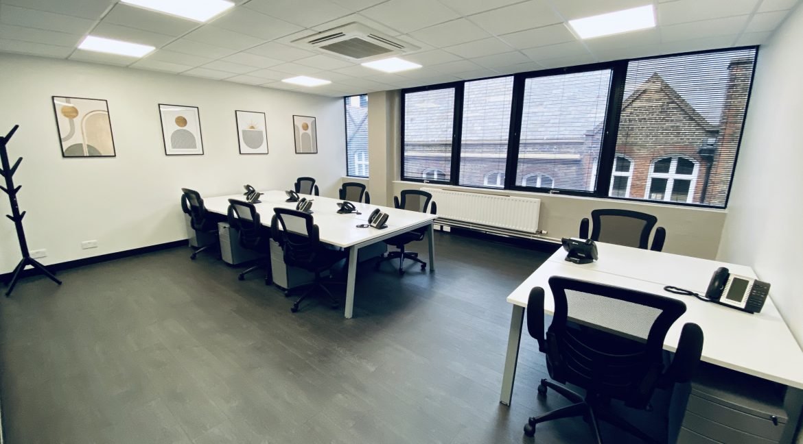 5 St Johns 8 Person Office